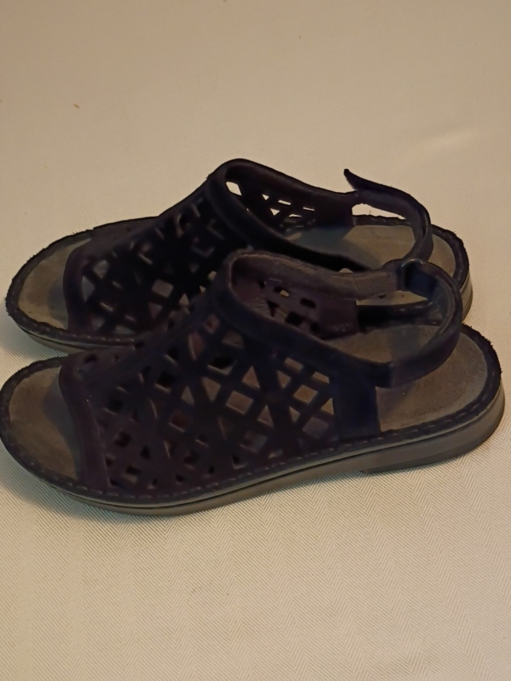 Naot Sandals 39